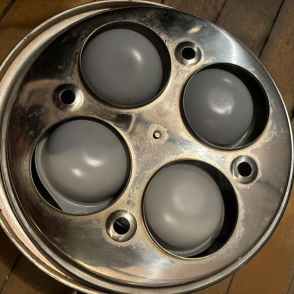 Le Gourmet Chef 18/10 Stainless Steel Egg Poacher Frying Pan With Lid - Picture 5 of 11